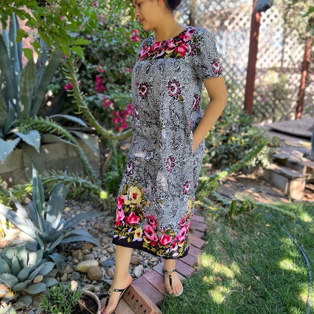 Loungees Floral House Dress Small